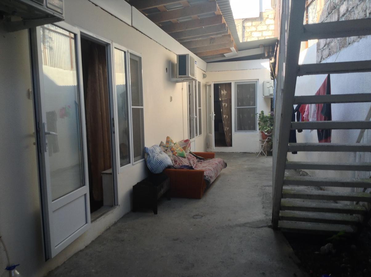 Guest House U Lili Gagra Luaran gambar