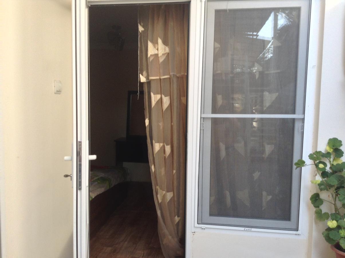 Guest House U Lili Gagra Luaran gambar