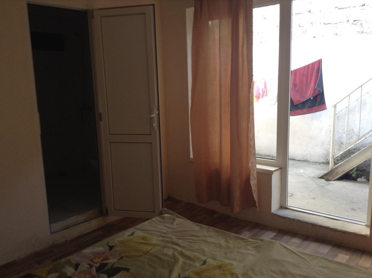 Guest House U Lili Gagra Luaran gambar